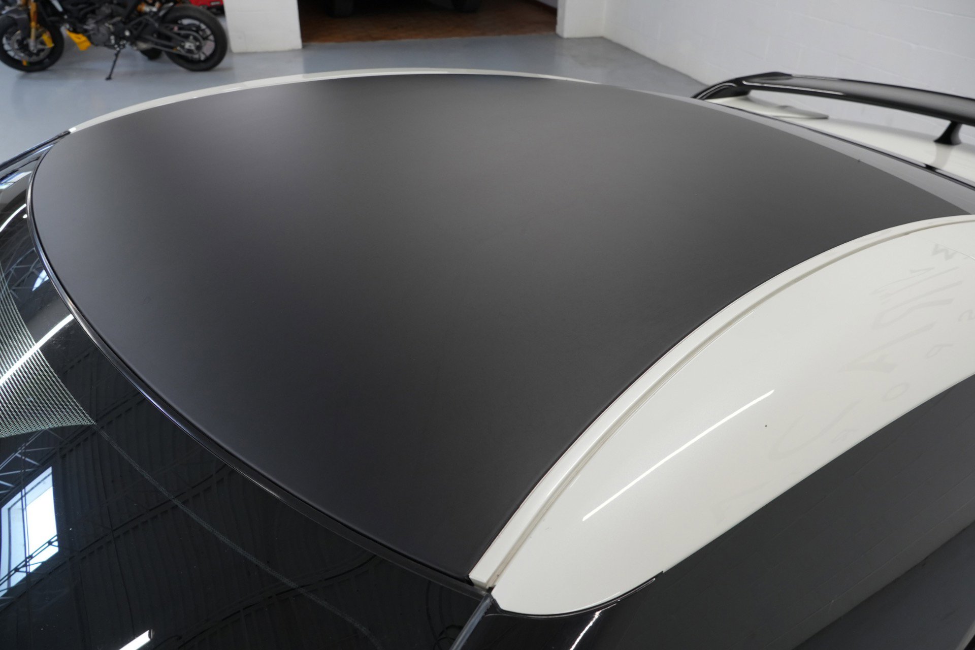 Used 2009 Nissan GT-R Premium AWD/4WD image 13