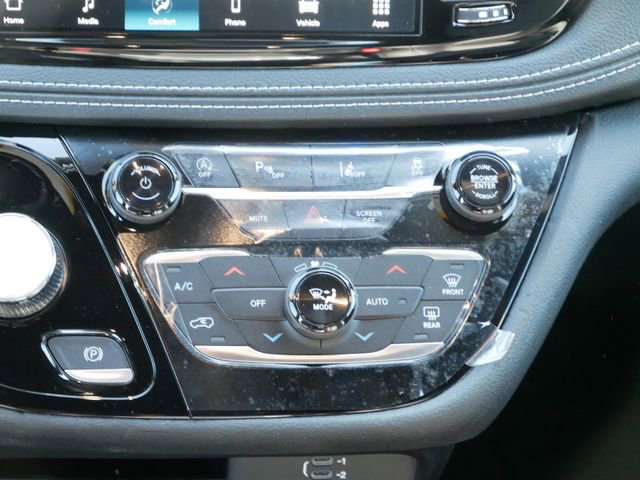 New 2026 Chrysler Pacifica Select image 17