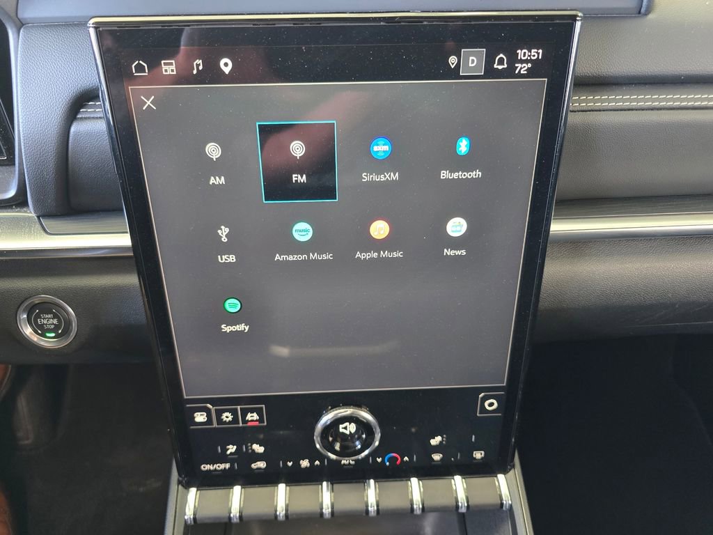 Used 2026 GMC Terrain Elevation image 25