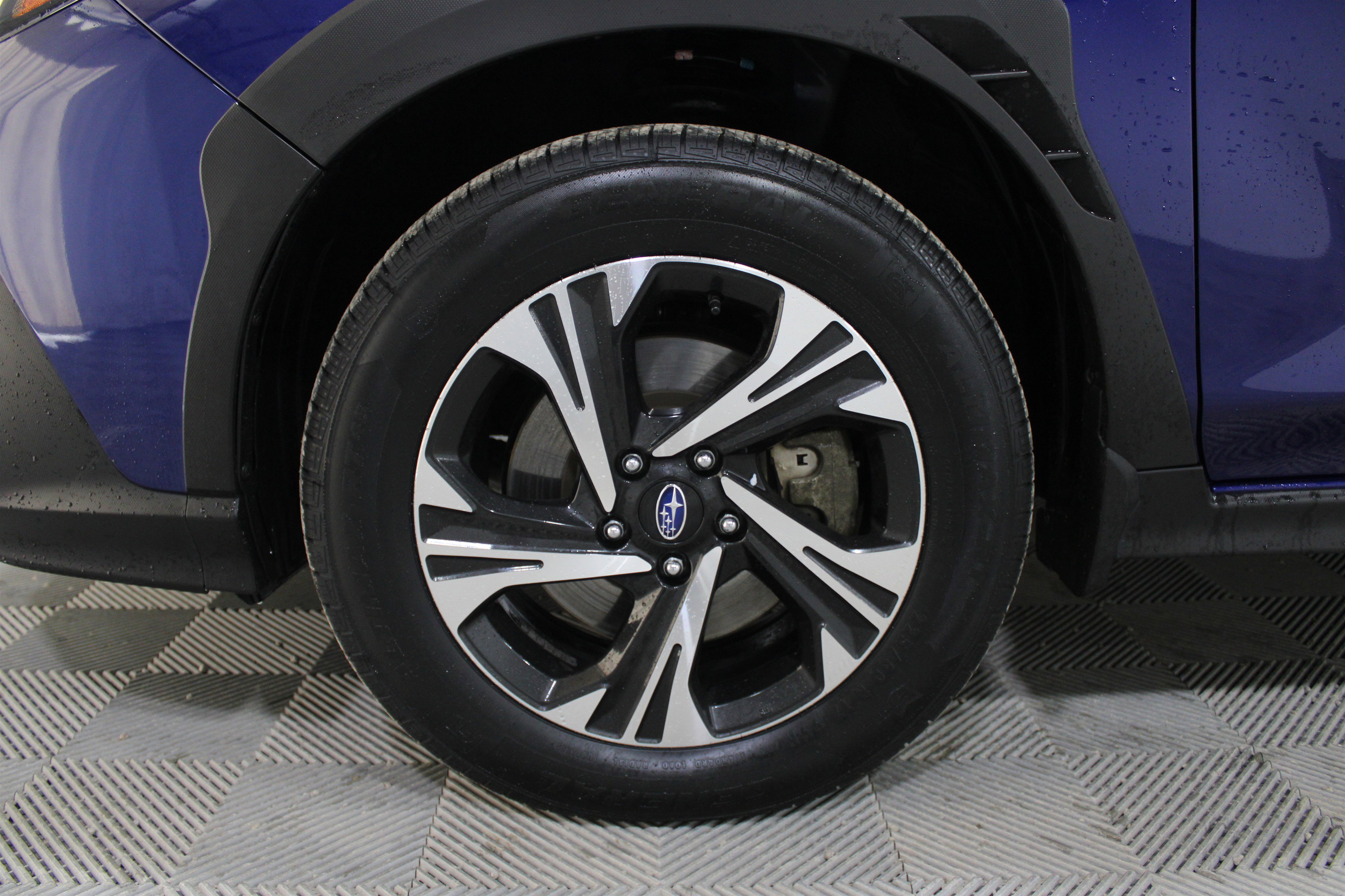 Used 2024 Subaru Crosstrek 2.0i Premium image 32