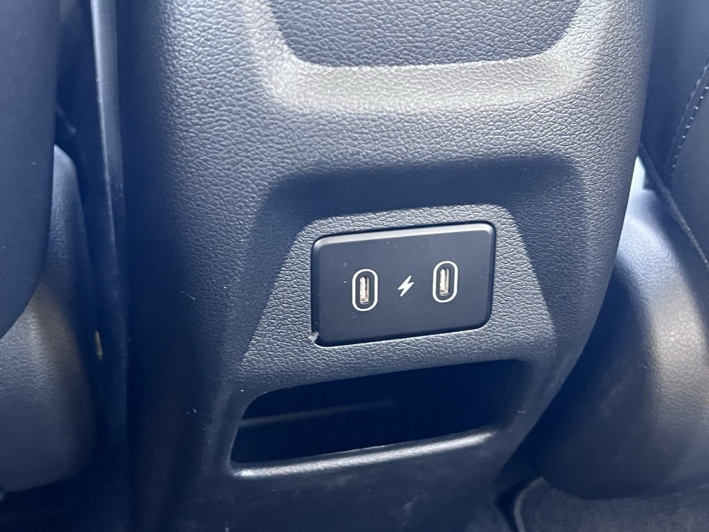 New 2025 Hyundai Venue Limited image 13