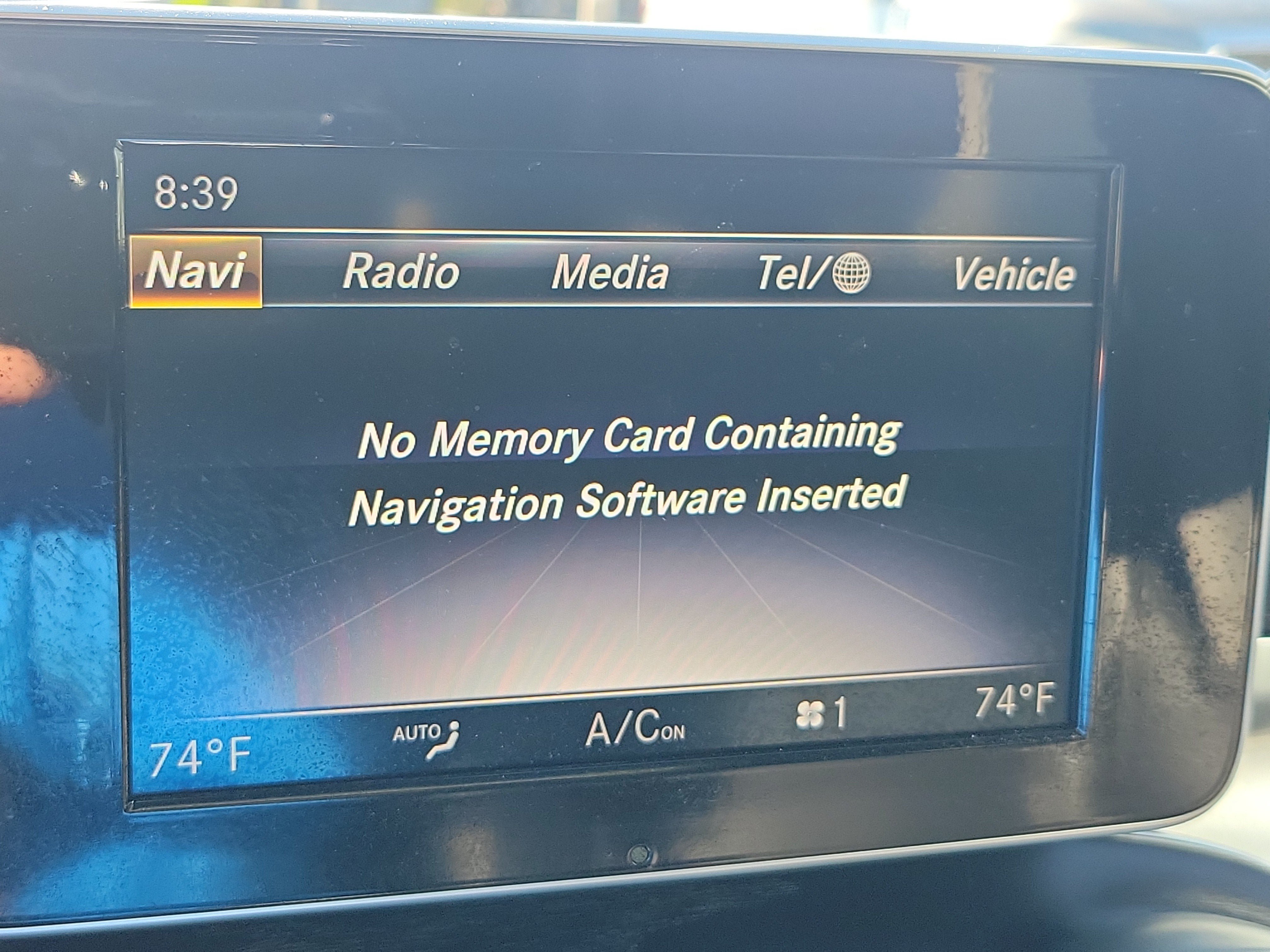 Used 2018 Mercedes-Benz GLC 300 4MATIC image 25