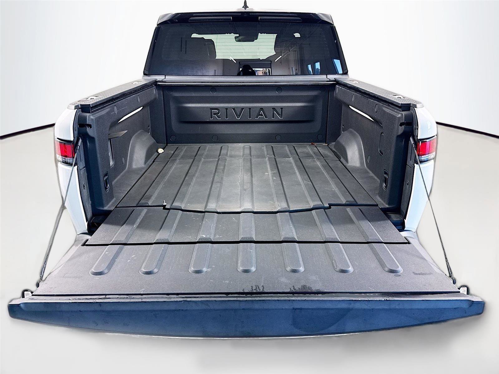 Used 2022 Rivian R1T Launch Edition image 18