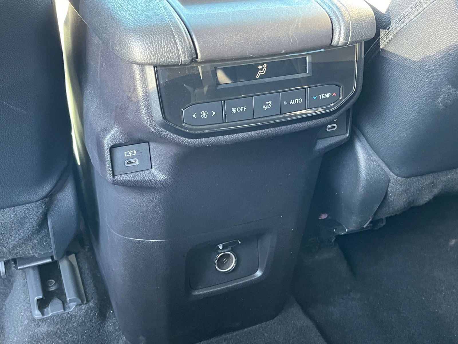 Used 2025 Toyota Grand Highlander FWD image 24