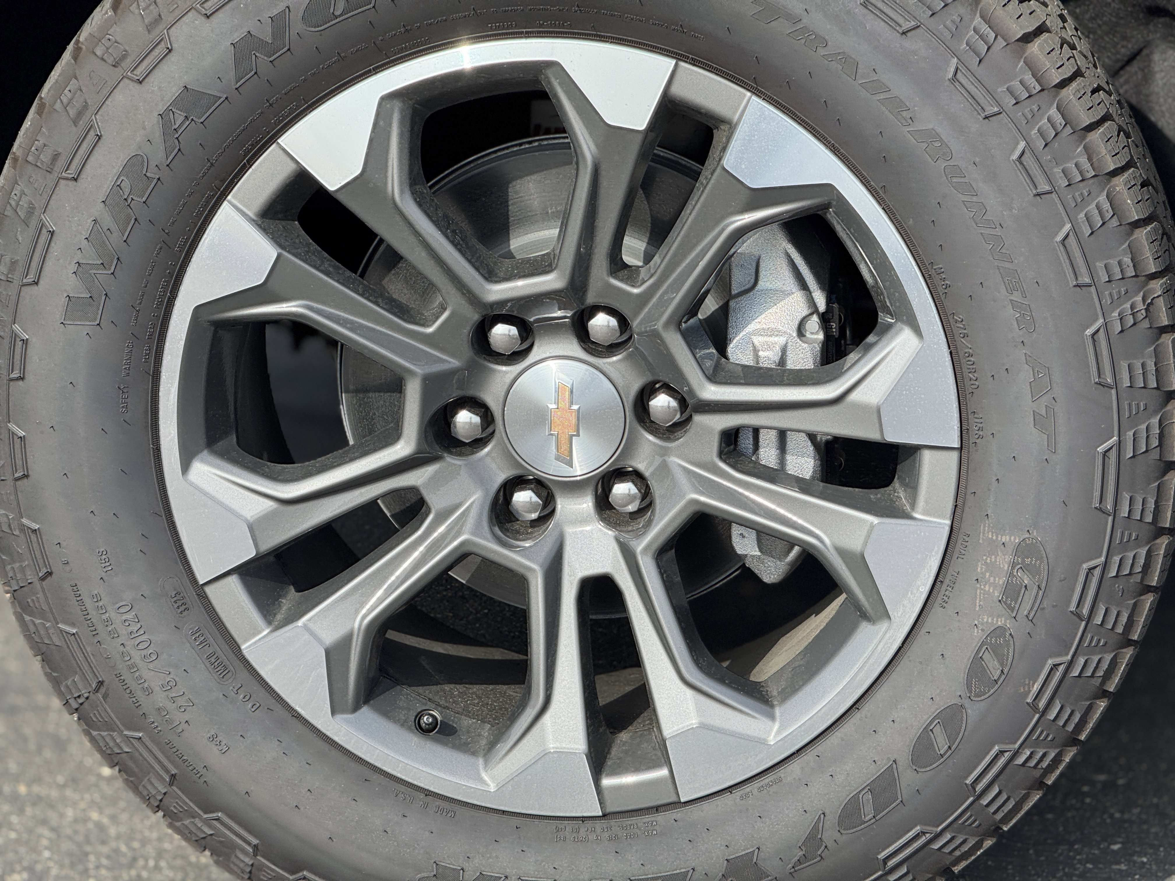 New 2026 Chevrolet Silverado 1500 High Country w/ Technology Package AWD/4WD image 9