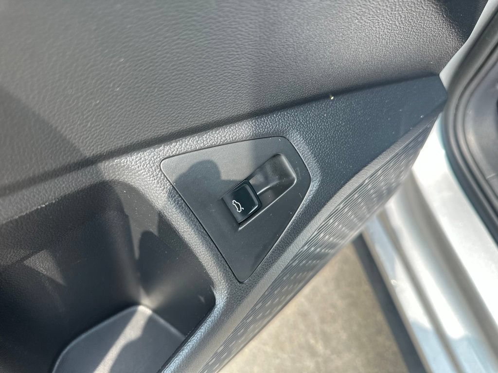 Used 2019 Volkswagen Jetta GLI FWD image 19