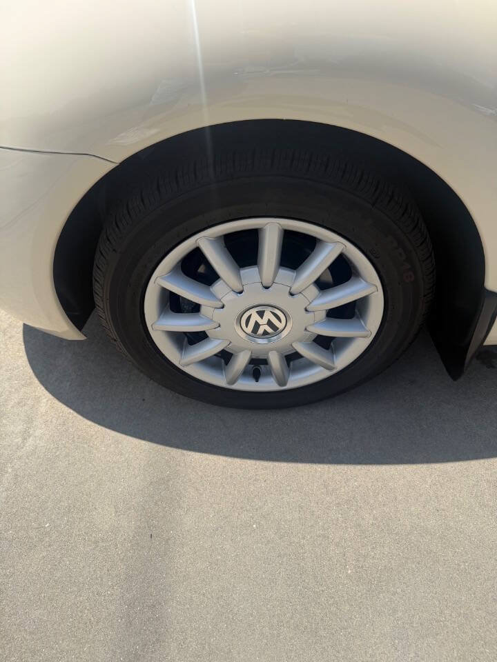 Used 2005 Volkswagen Beetle GLS FWD image 8