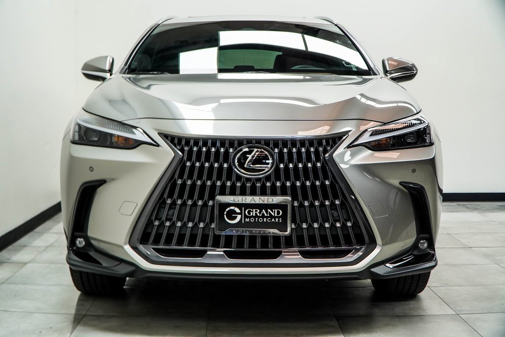 Used 2024 Lexus NX 300h AWD w/ Luxury Package image 7