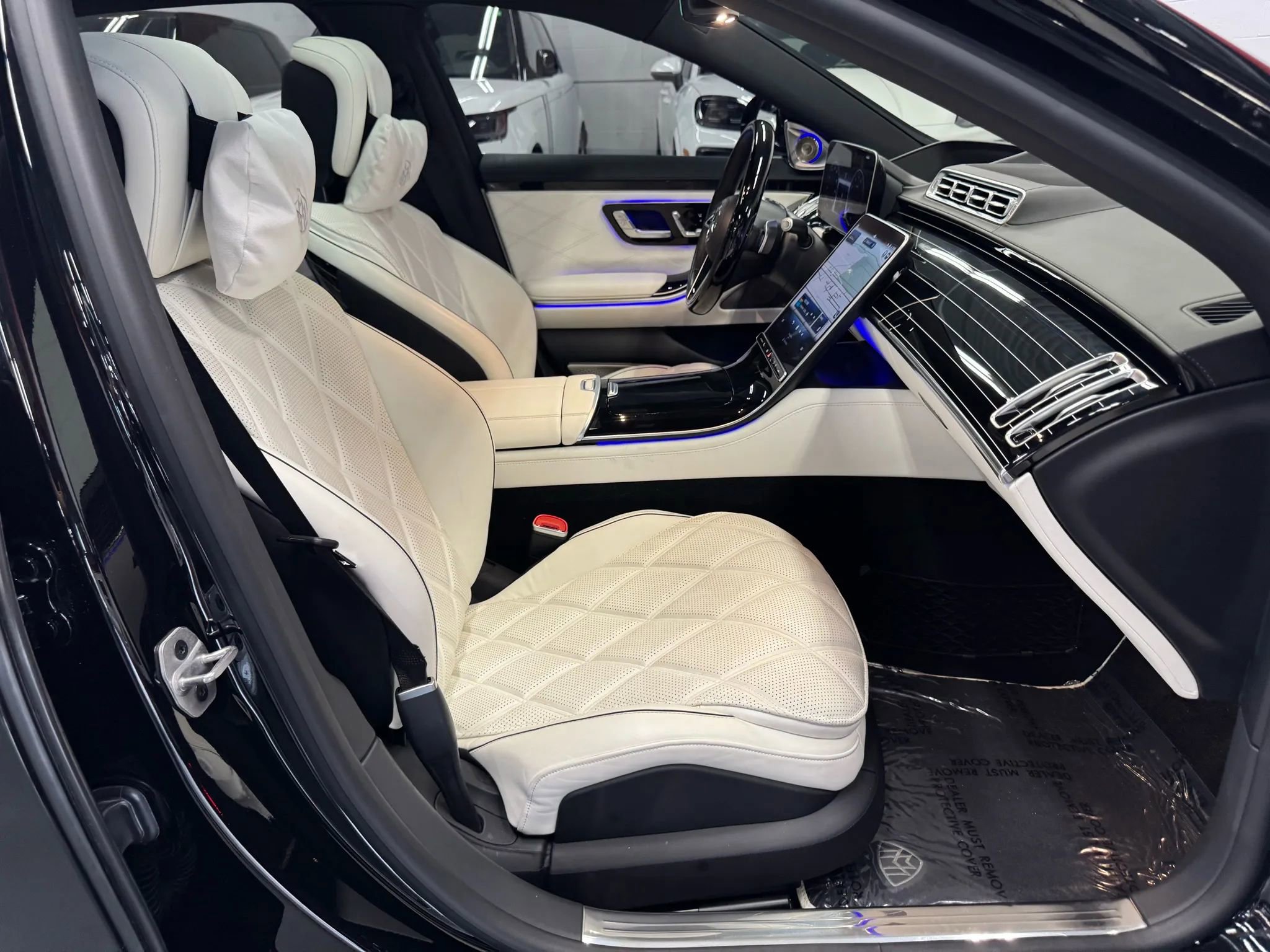 Used 2023 Mercedes-Benz Maybach S 680 S 680 4MATIC Sedan 4D w/ Manufaktur Leather Package image 71