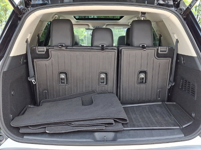 Used 2022 Nissan Pathfinder Platinum w/ Cargo Package AWD/4WD image 30