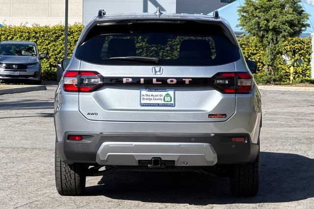 New 2026 Honda Pilot TrailSport image 5