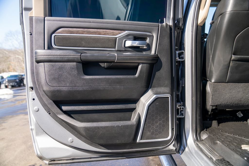 Used 2021 RAM 2500 Laramie image 16