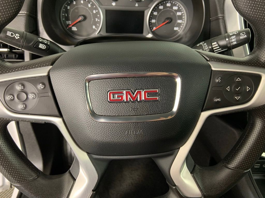 Used 2024 GMC Terrain SLE FWD image 30