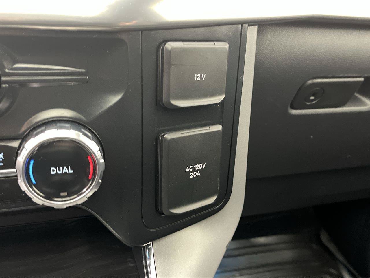 Certified 2024 Ford F150 Lariat w/ Equipment Group 502A High AWD/4WD image 26