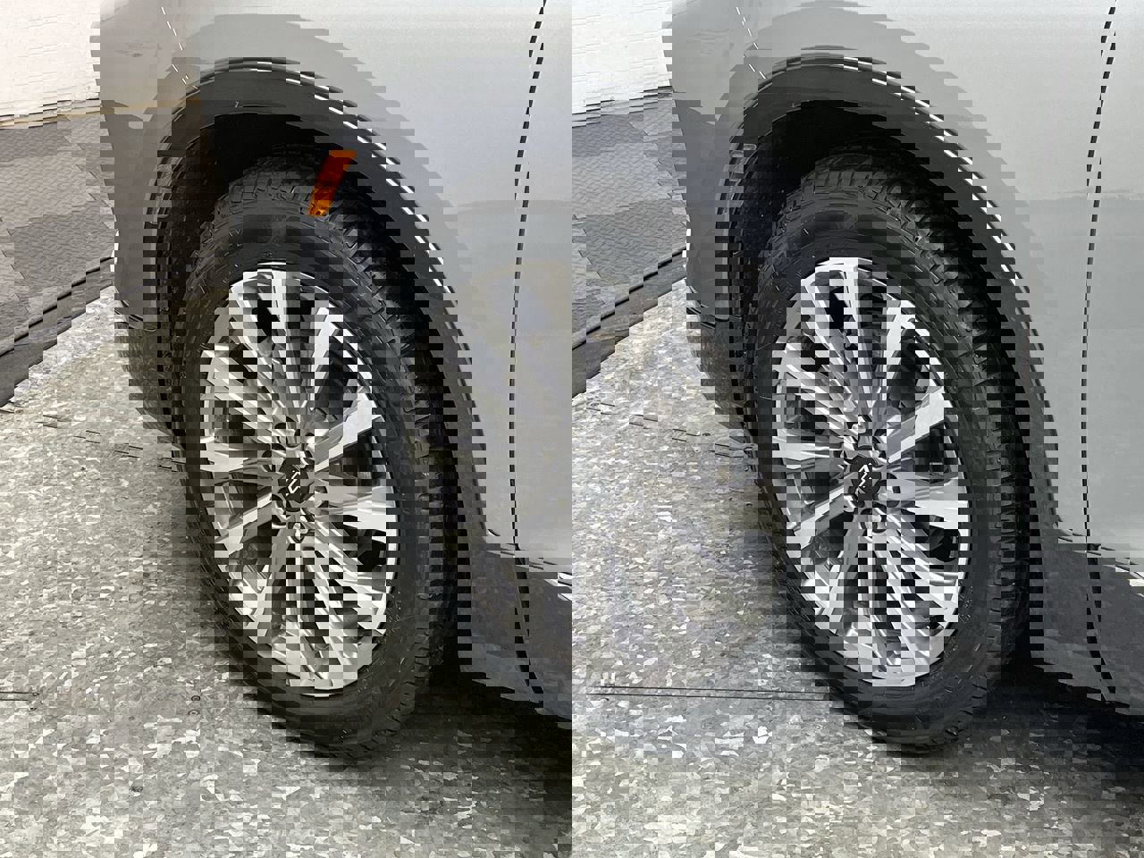 Certified 2023 Chevrolet Blazer Premier w/ Driver Confidence II Package image 38