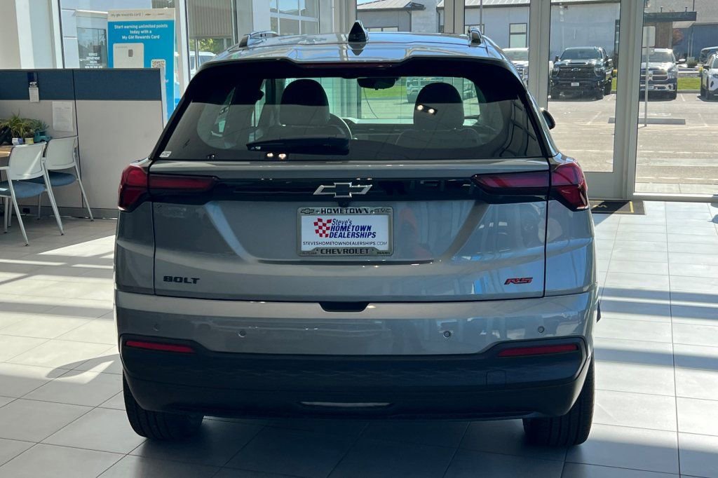 New 2027 Chevrolet Bolt RS w/ Technology Package FWD image 5