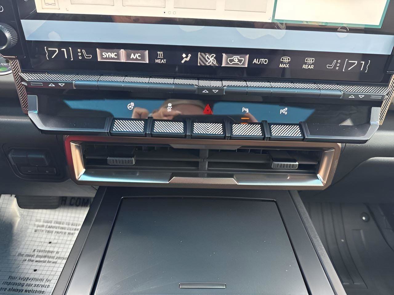 New 2025 GMC Hummer EV 2X image 28