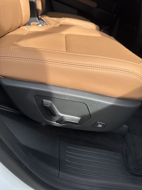 Used 2026 Hyundai Santa Fe Limited image 12