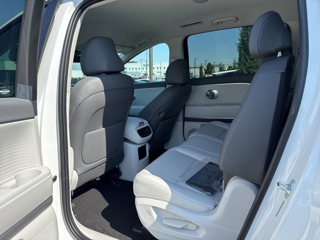 New 2026 Hyundai Ioniq 9 SEL image 9