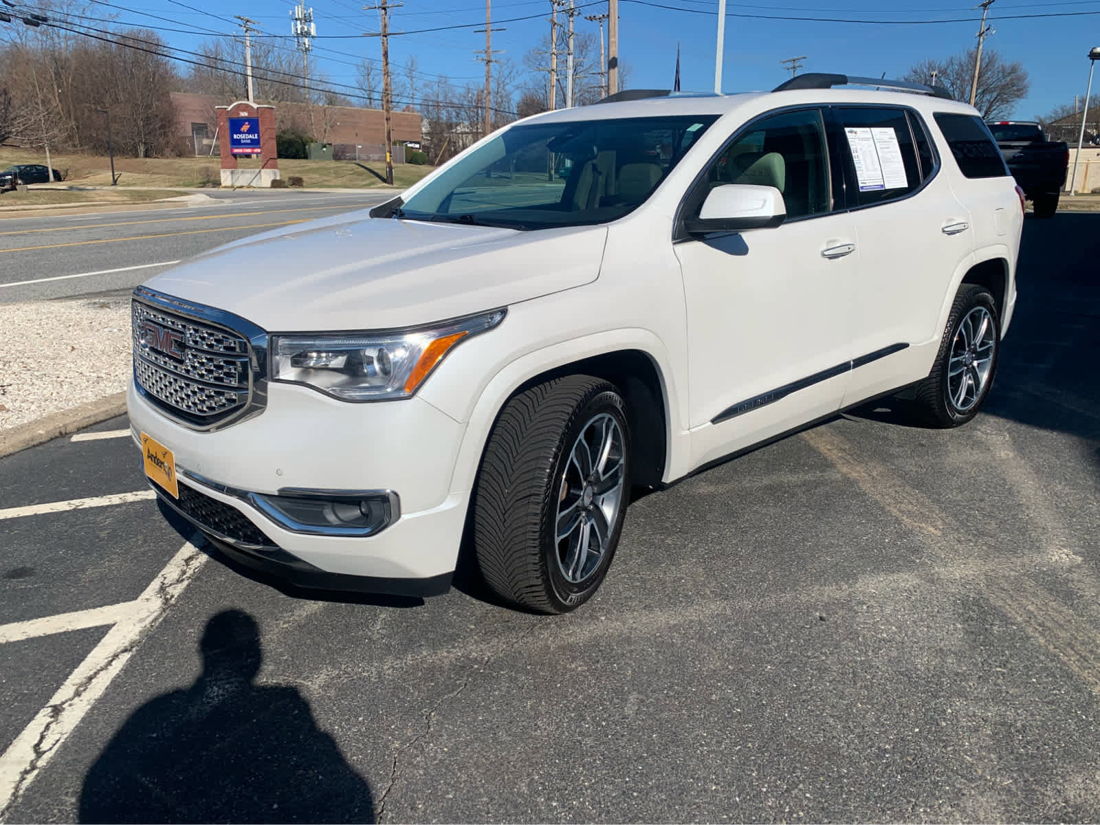 Used 2017 GMC Acadia Denali image 3