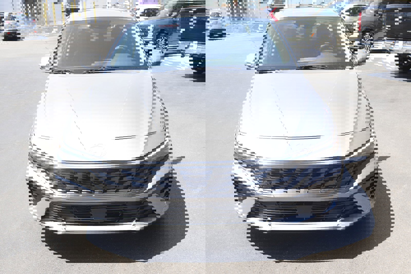 New 2025 Hyundai Elantra Limited image 9