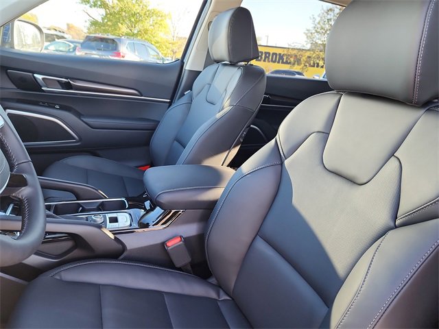 New 2025 Kia Telluride S image 13