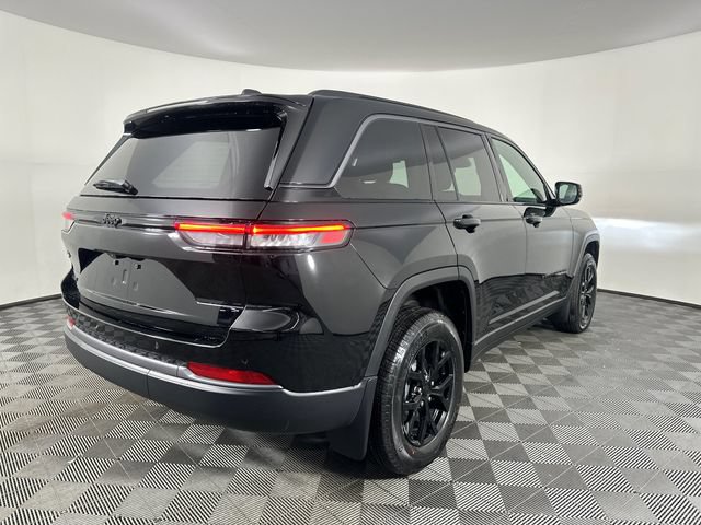 New 2026 Jeep Grand Cherokee L Limited w/ Luxury Tech Group II AWD/4WD image 8