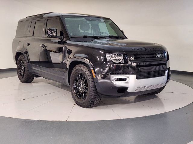 Used 2023 Land Rover Defender 130 SE image 7