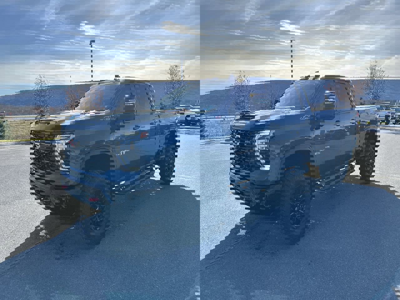 Used 2024 Chevrolet Silverado 2500 ZR2 w/ Snow Plow Prep/Camper Package video 3