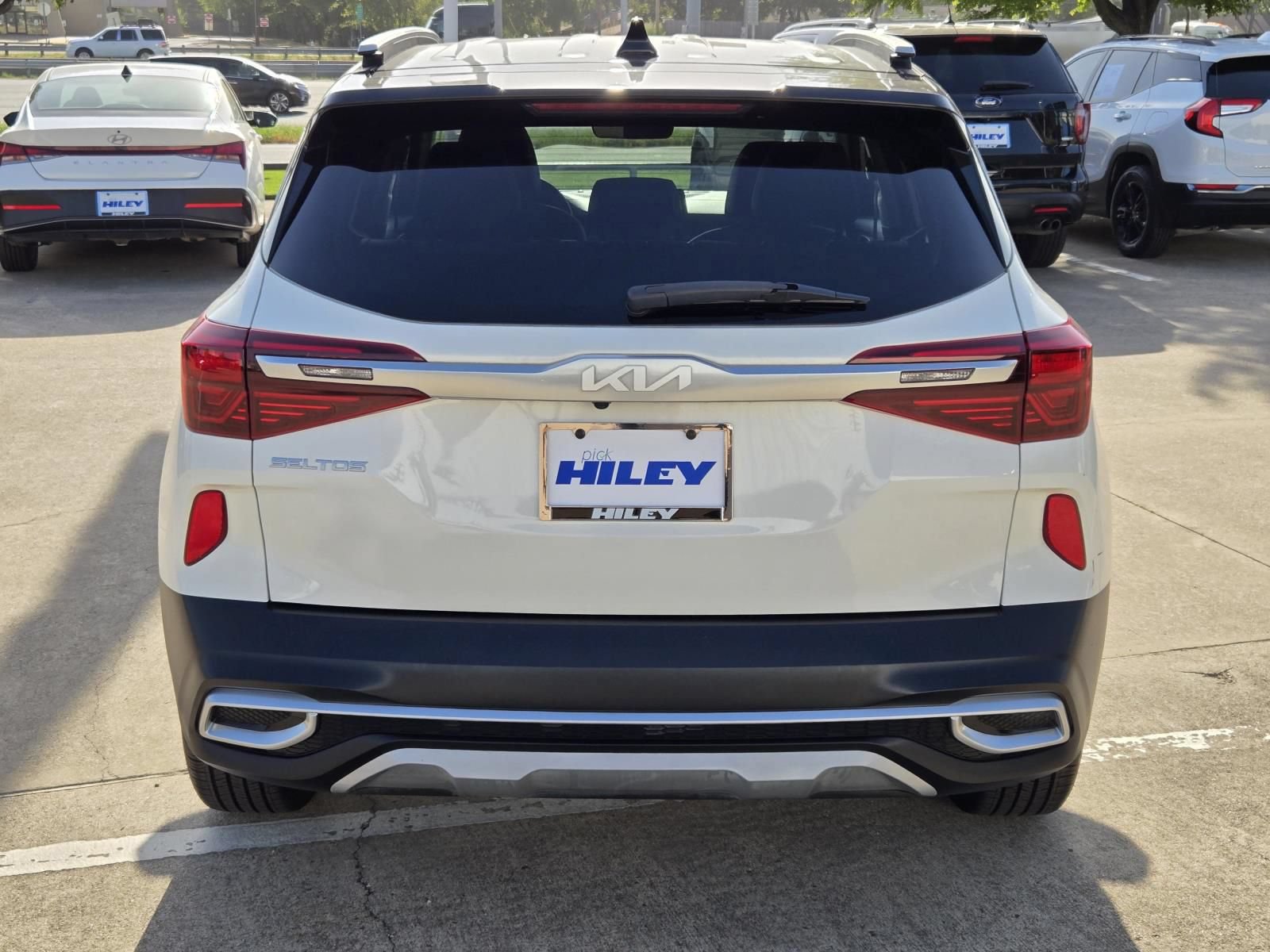 Used 2023 Kia Seltos S FWD image 6