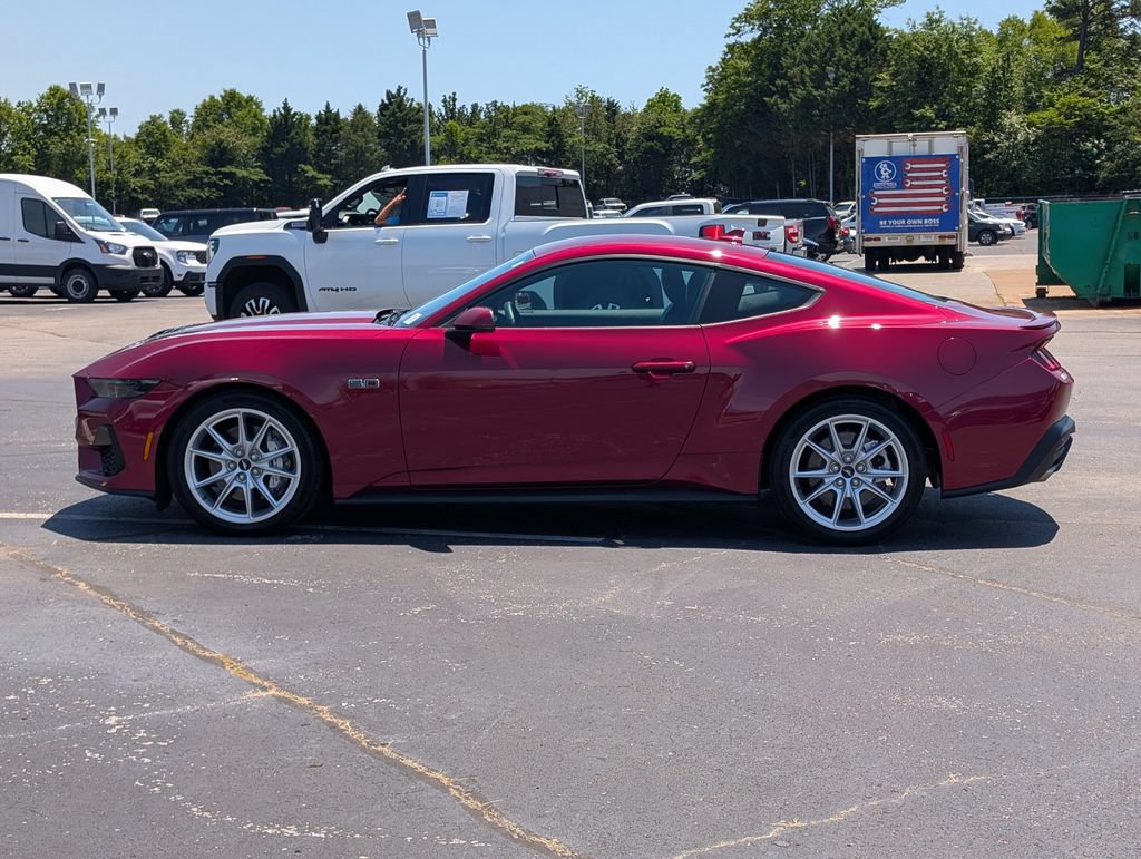 Used 2025 Ford Mustang GT Premium RWD image 5