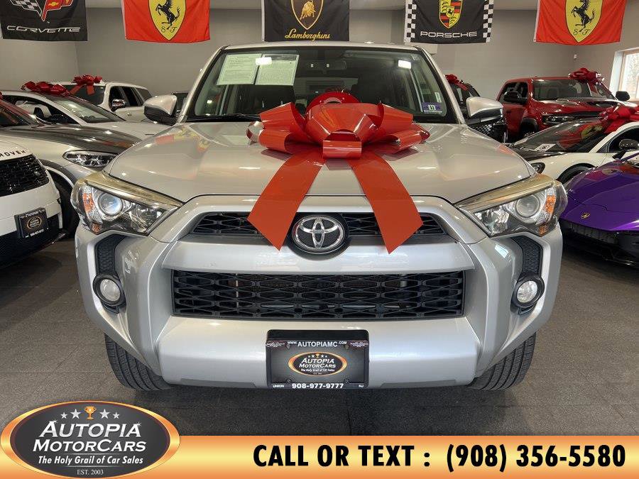 Used 2014 Toyota 4Runner SR5 AWD/4WD image 9