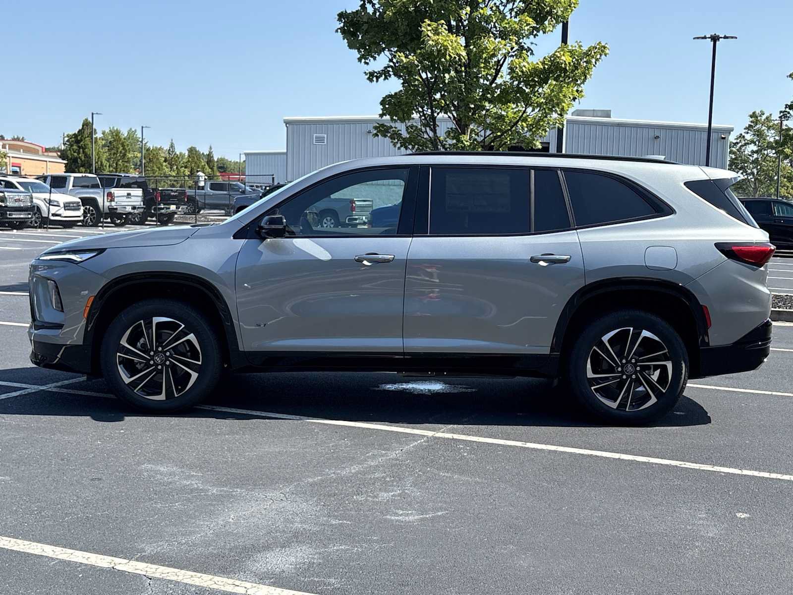 New 2027 Buick Enclave Sport Touring w/ Power Package FWD image 20
