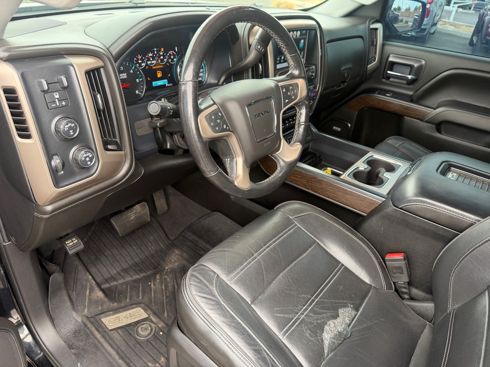 Used 2018 GMC Sierra 1500 Denali w/ Denali Ultimate Package AWD/4WD image 14