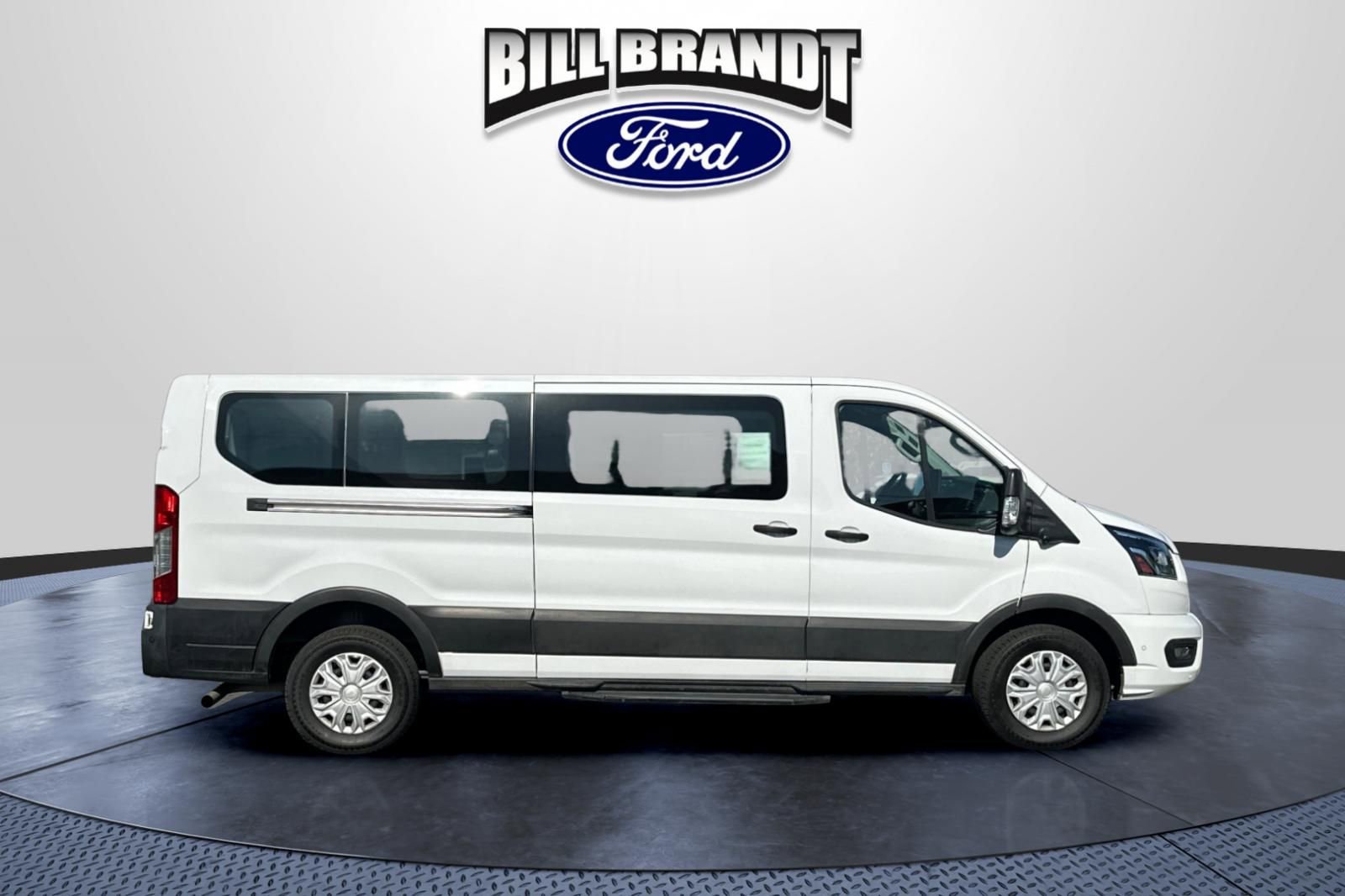 Used 2023 Ford Transit 350 XLT RWD image 2