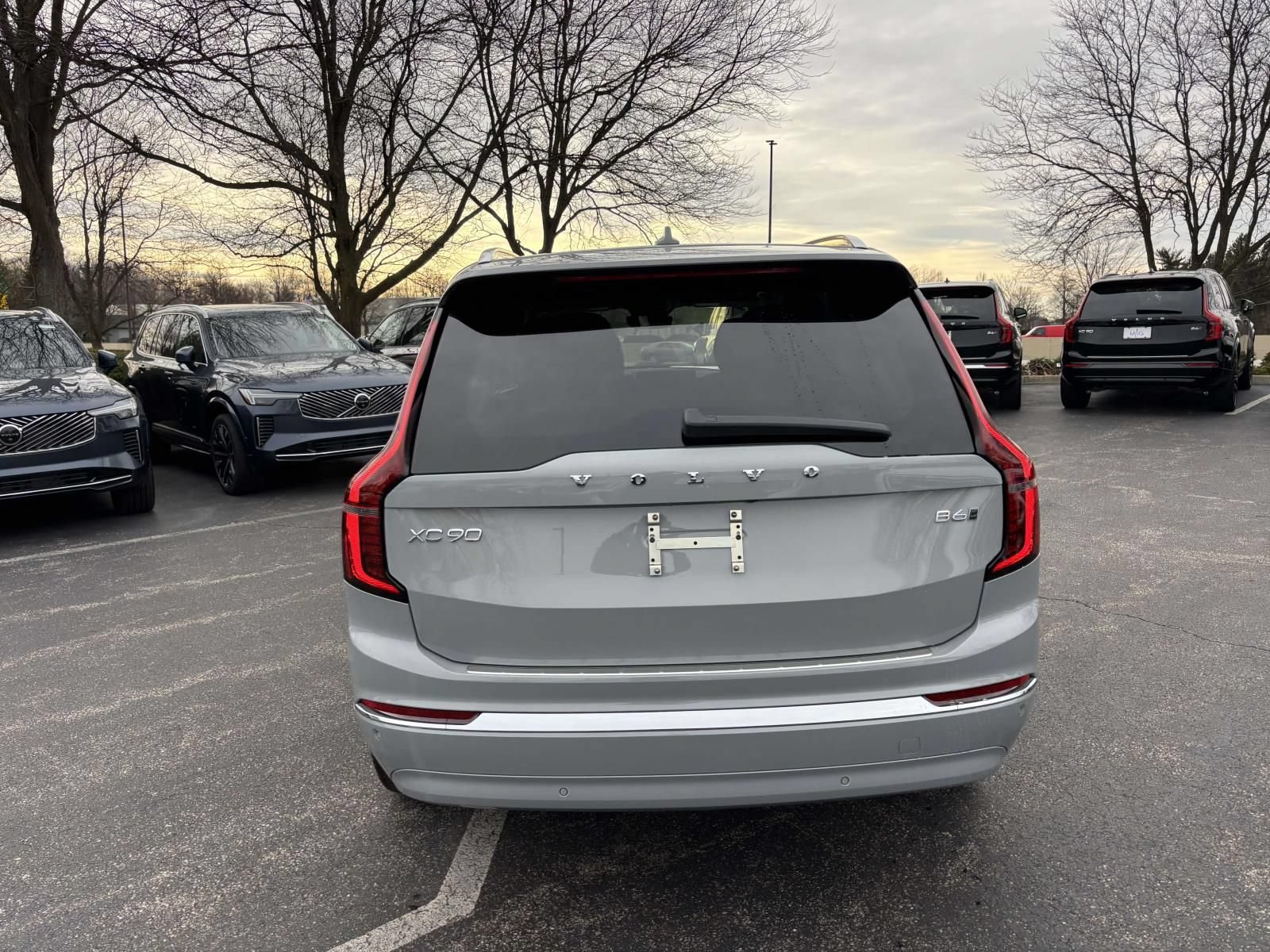 Used 2026 Volvo XC90 B6 Plus w/ Protection Package Premier AWD/4WD image 6