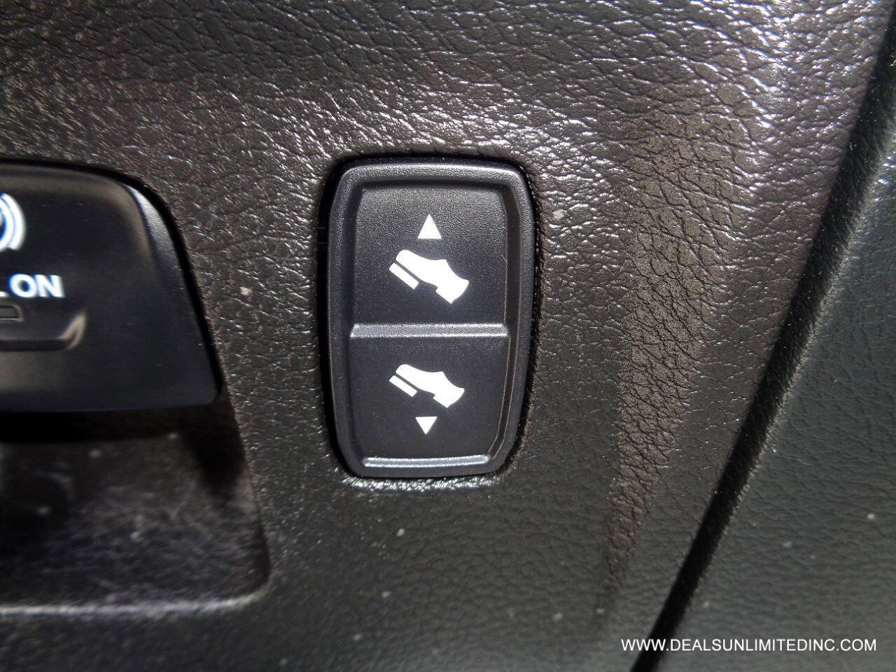 Used 2020 RAM 1500 Big Horn image 12