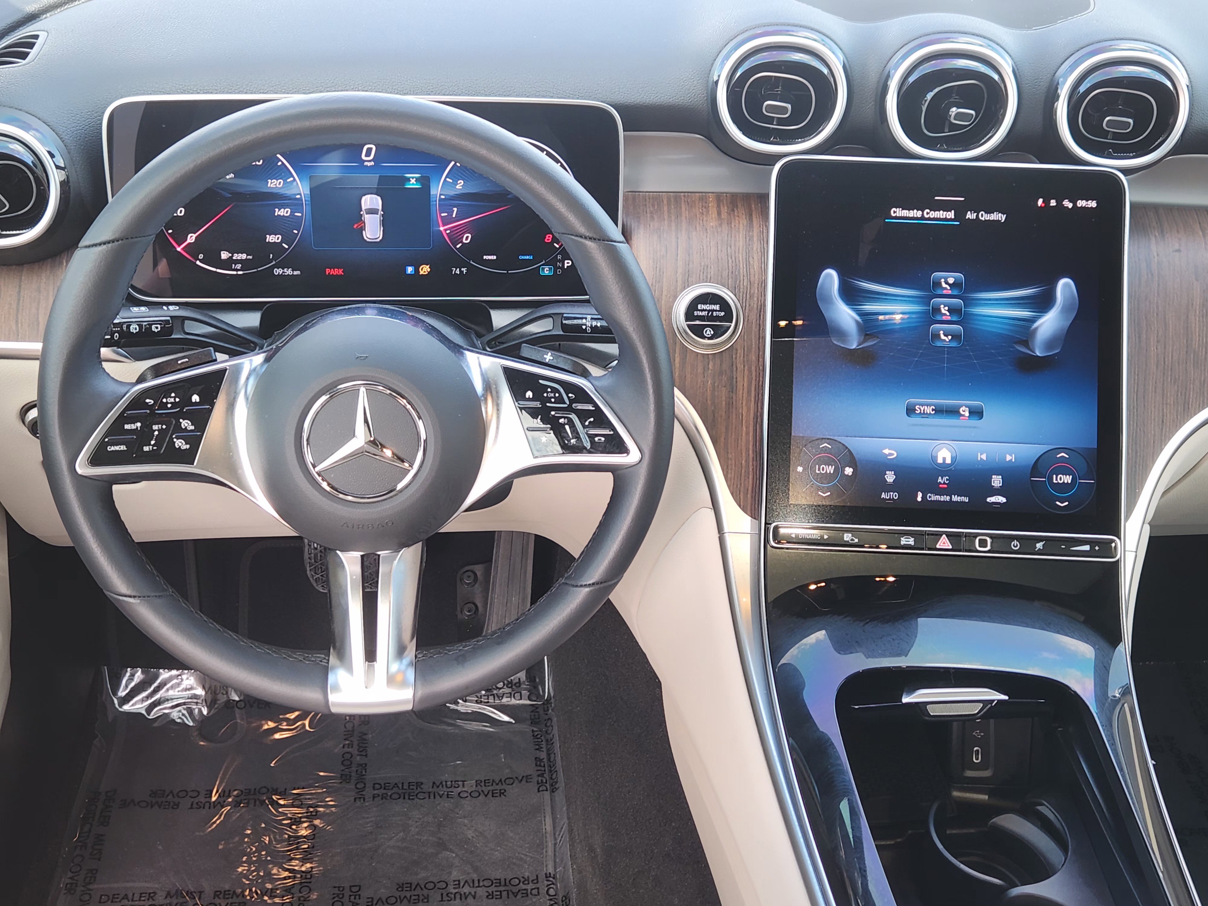 Used 2025 Mercedes-Benz GLC 300 image 27