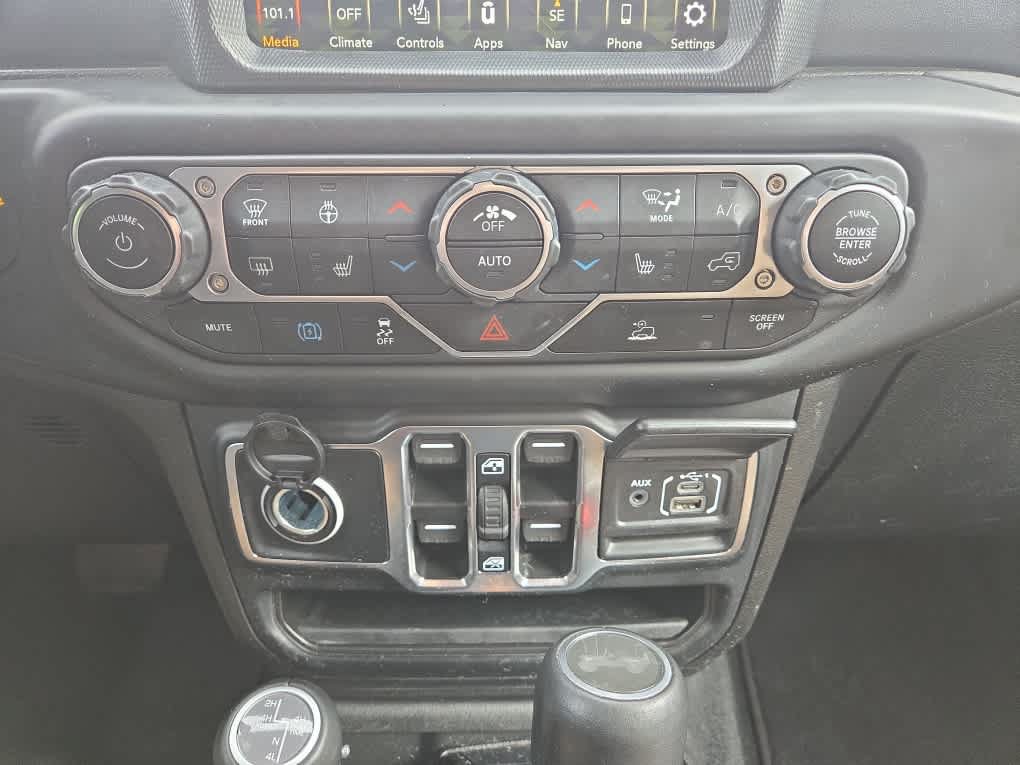 Used 2023 Jeep Wrangler Unlimited Sahara w/ Cold Weather Group AWD/4WD image 26