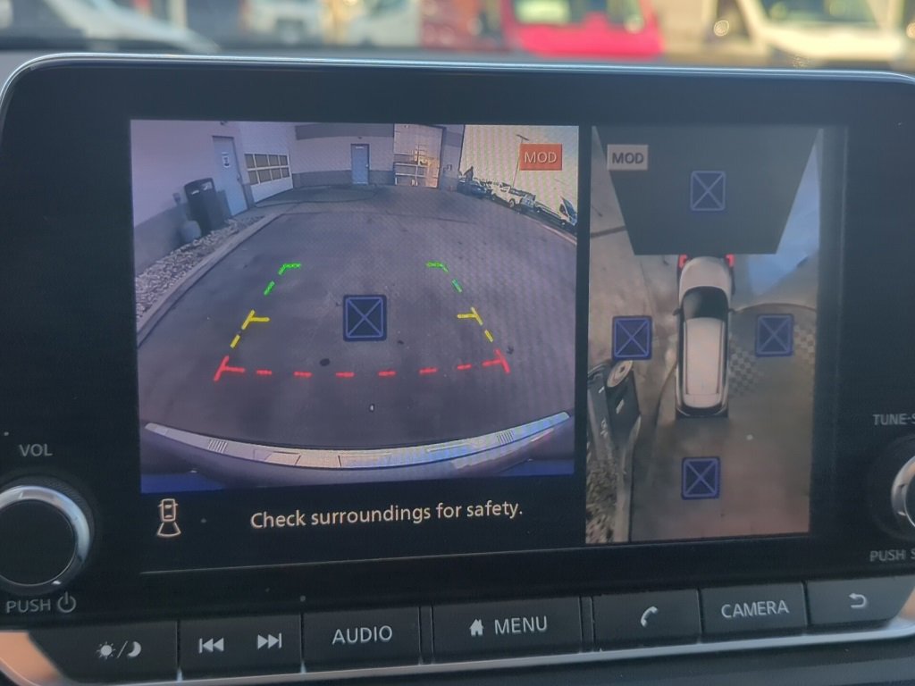 Used 2021 Nissan Rogue SV w/ Premium Package image 21