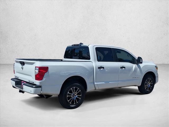 Used 2023 Nissan Titan SV w/ SV Convenience Package AWD/4WD image 5