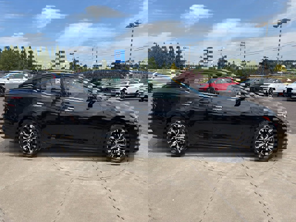 Used 2023 Nissan Maxima SV w/ Floor Mat Group image 5