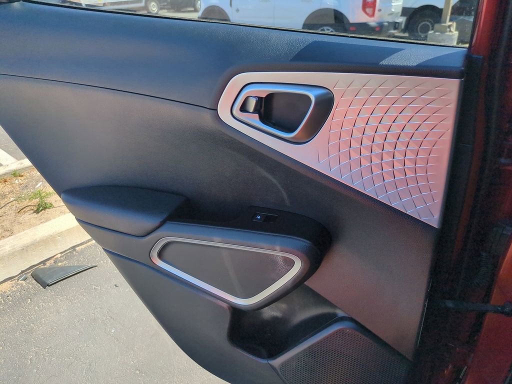 Used 2022 Kia Soul LX w/ Technology Package FWD image 26