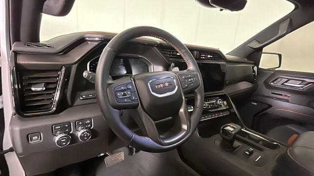 Used 2025 GMC Sierra 1500 AT4 w/ AT4 Premium Package AWD/4WD image 13