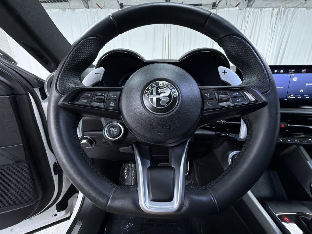 Used 2024 Alfa Romeo Tonale Veloce w/ Premium Interior Package AWD/4WD image 26