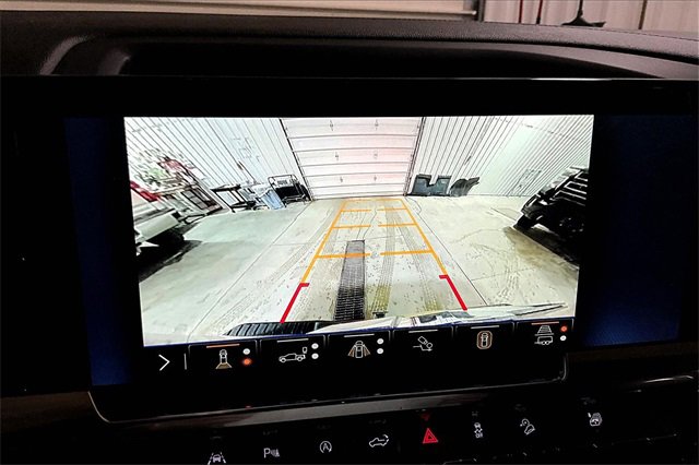 Certified 2024 Chevrolet Silverado 1500 High Country w/ Technology Package image 25