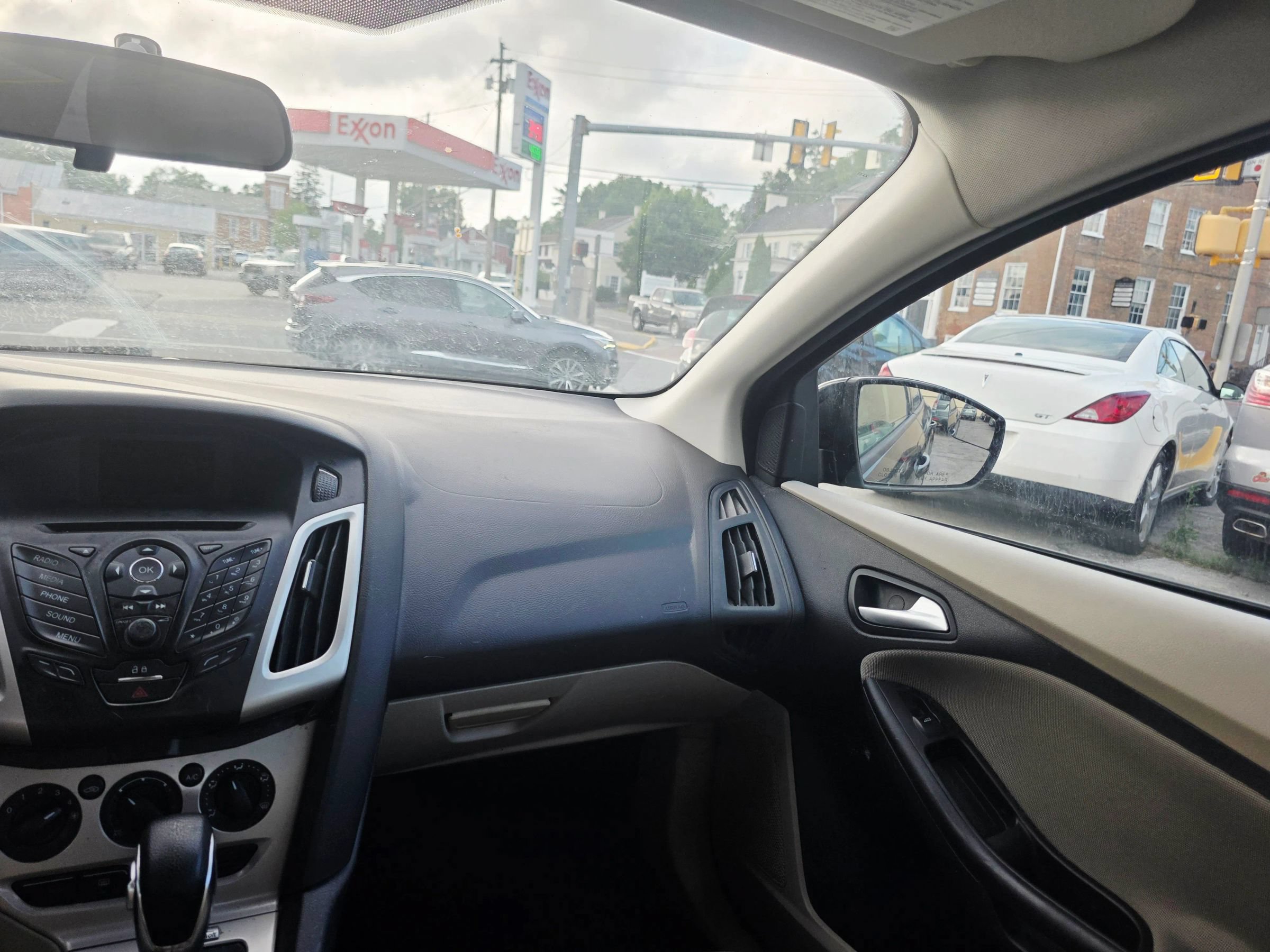 Used 2014 Ford Focus SE FWD image 17