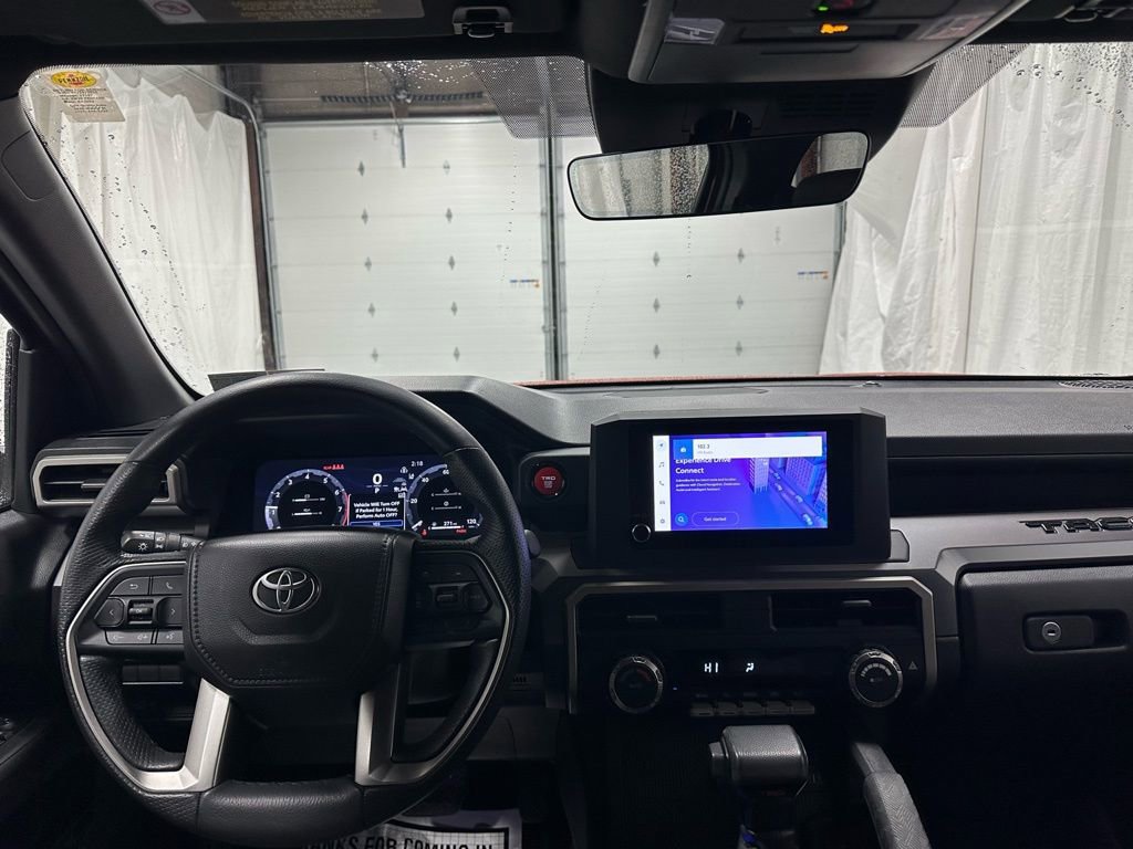 Used 2025 Toyota Tacoma TRD Off-Road image 15
