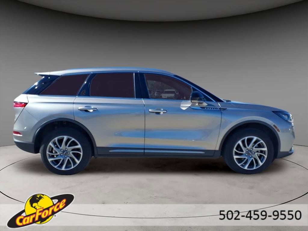 Used 2021 Lincoln Corsair AWD image 10