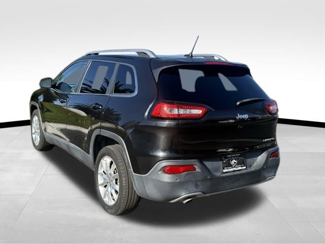 Used 2015 Jeep Cherokee Limited w/ Luxury Group image 4